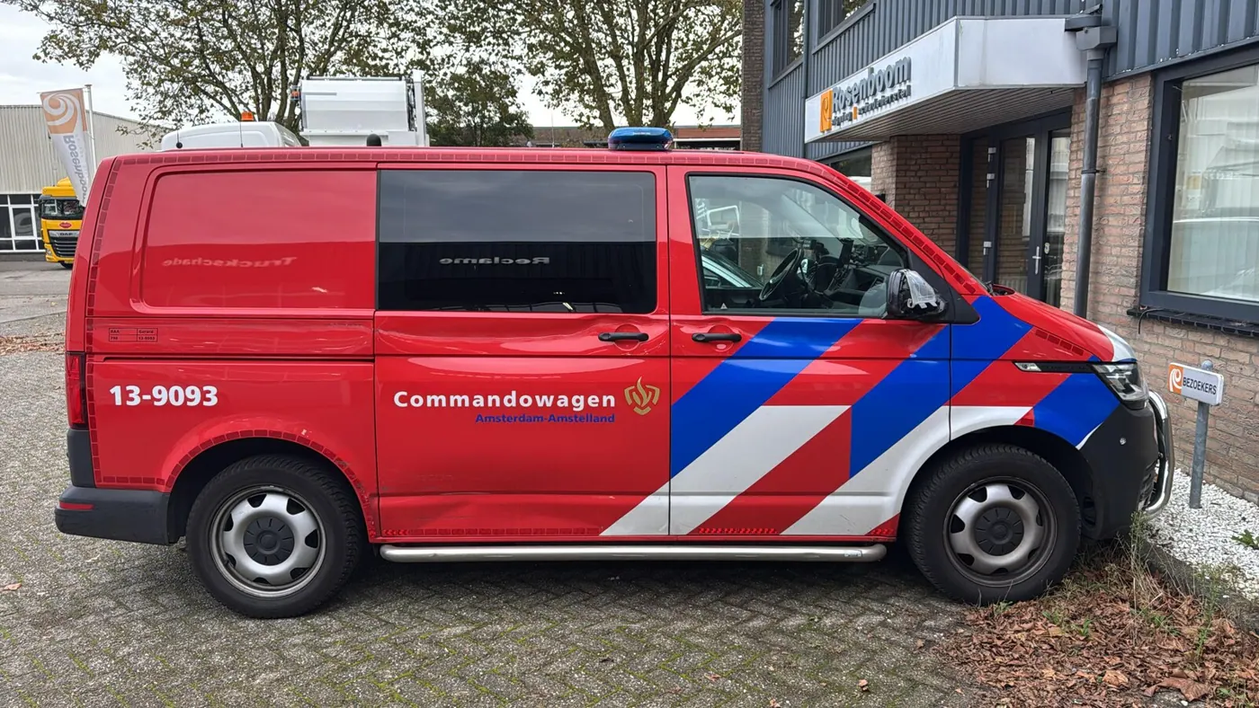 Brandweer Amsterdam-Amstelland — Rechter zijschade