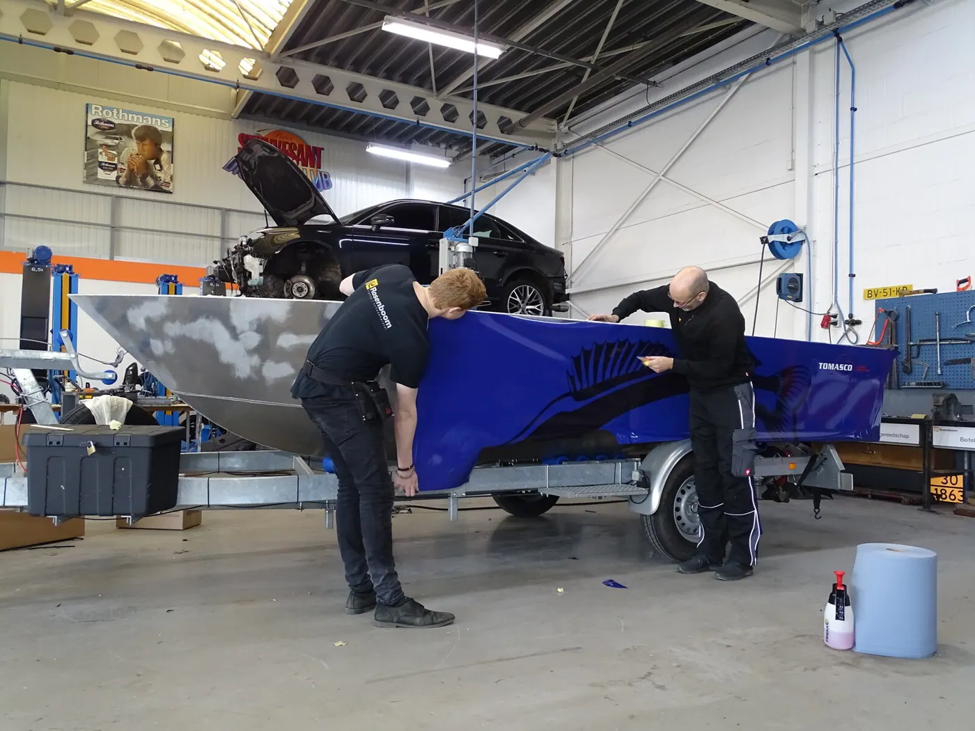 Tomasco — Full colour wrap in aanbrenging