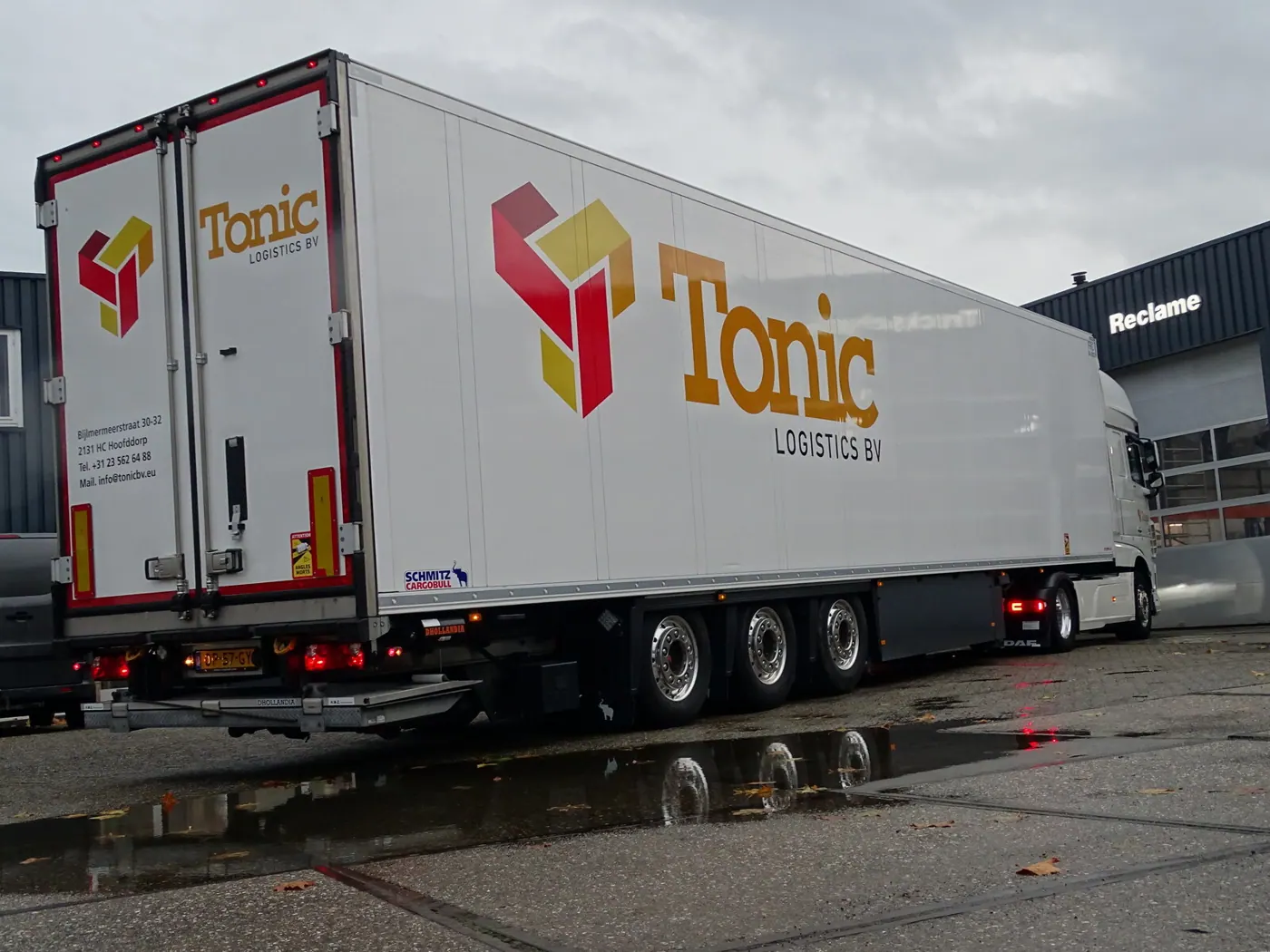 Tonic Logistics BV — Trailerbelettering