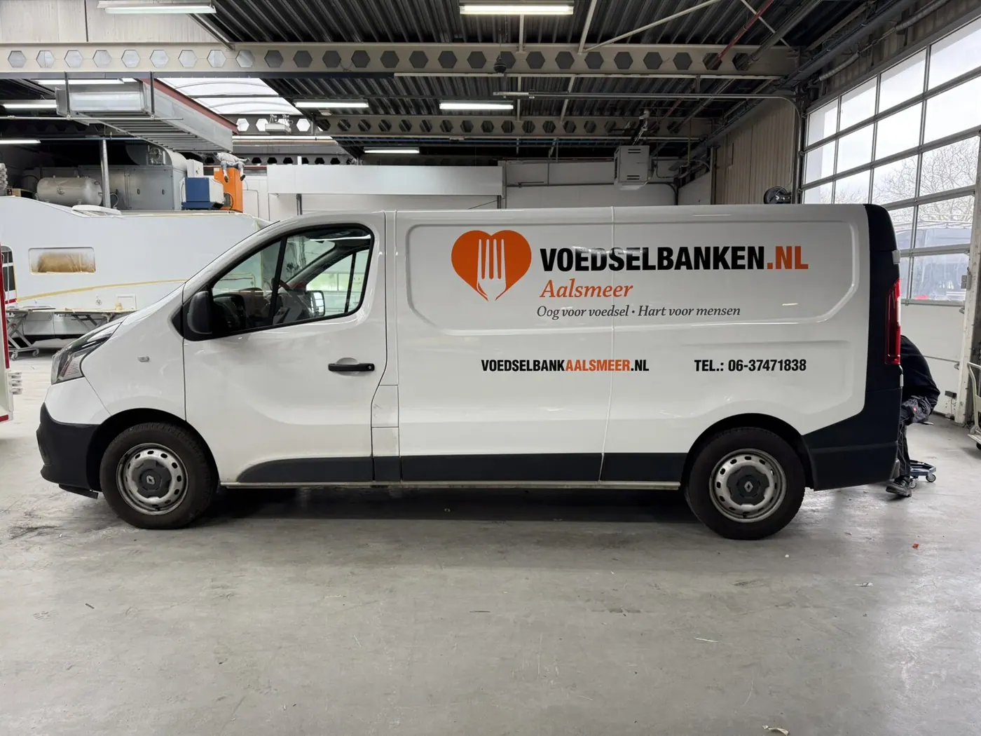 Voedselbanken.nl Aalsmeer — Belettering bedrijfsbus